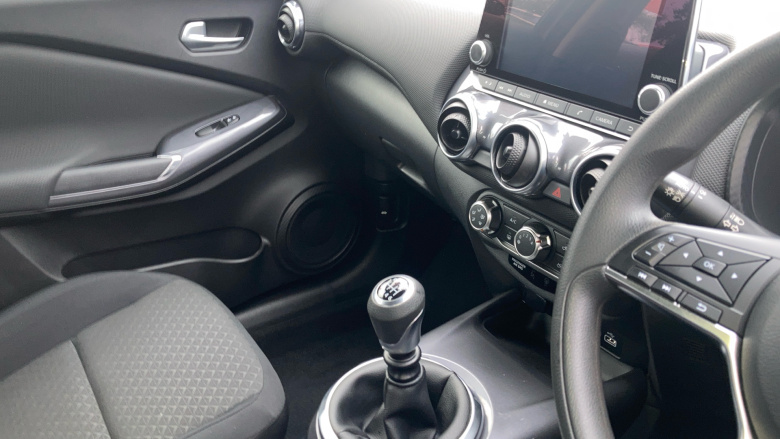 Nissan Juke 1.0 DiG-T 114 Acenta 5dr Petrol Hatchback